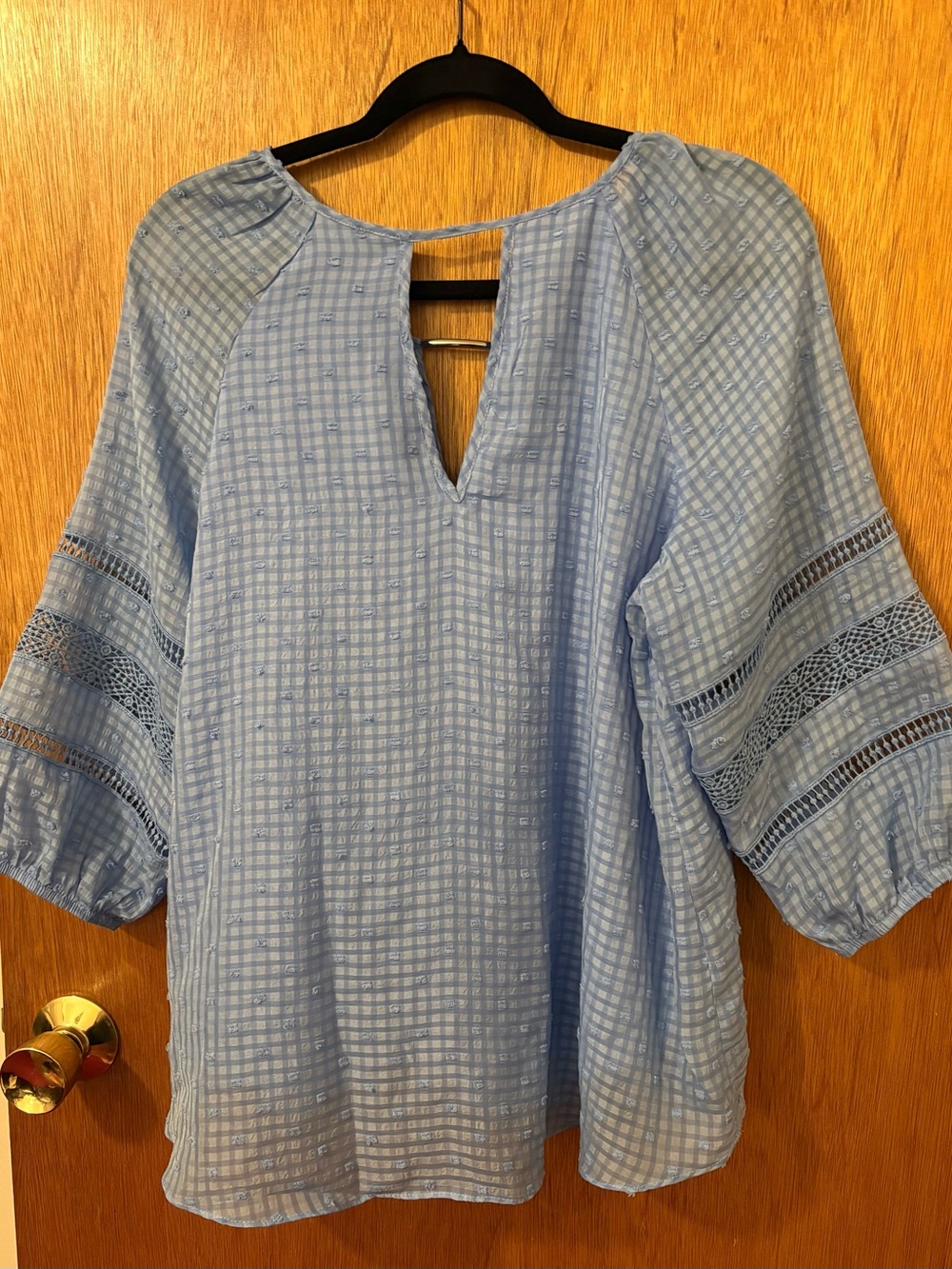 BCX Pale Cornflower Blue Peasant Blouse with Crochet Sleeve Panels - Picture 7 of 7